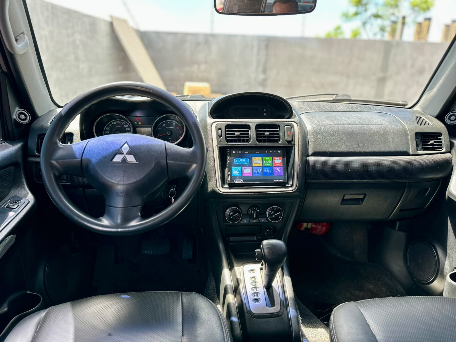 Mitsubishi Pajero TR4 2012 - foto 7